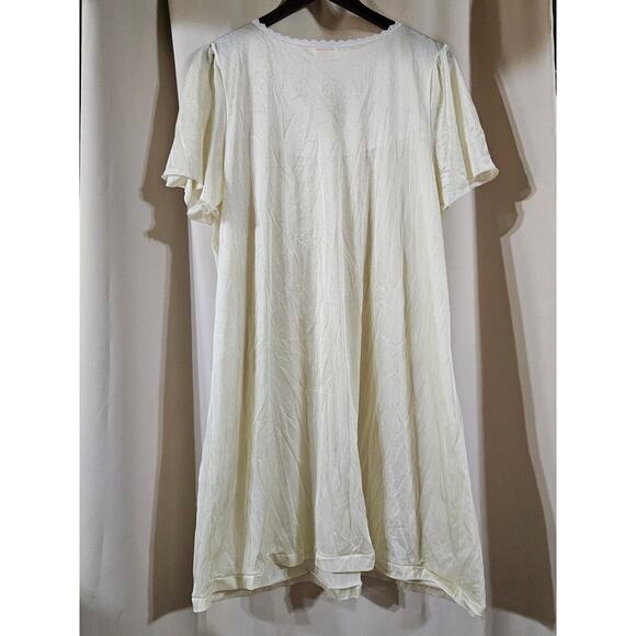 Simply Basic XL Nightgown pastel Yellow Embroidered grandmacore Vintage‎ sleep - Picture 2 of 5